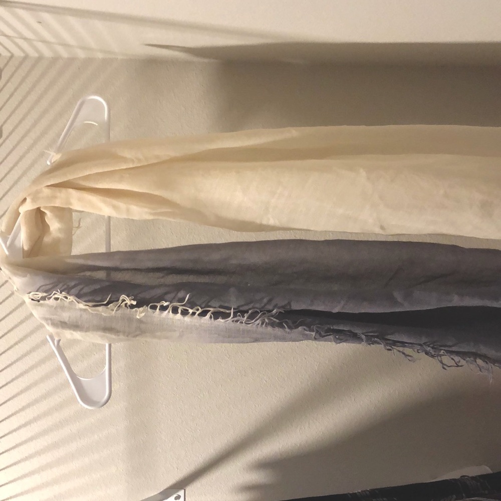 100% cashmere scarf